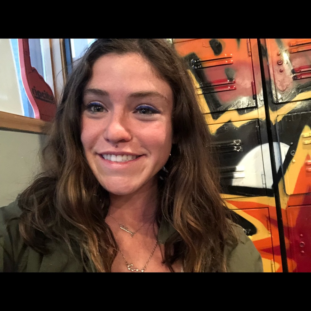 Meet your Posher, Delany